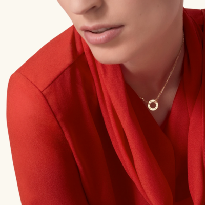 Bruce & Co Ava – Circular Pendant Necklace with Clear Accent