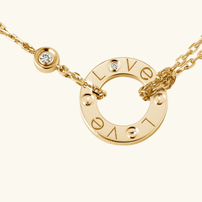Bruce & Co Ava – Circular Pendant Necklace with Clear Accent