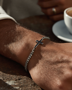 Bruce & Co Men’s Cuban Chain Cross Bracelet, 3 mm, Platinum-Plated Steel