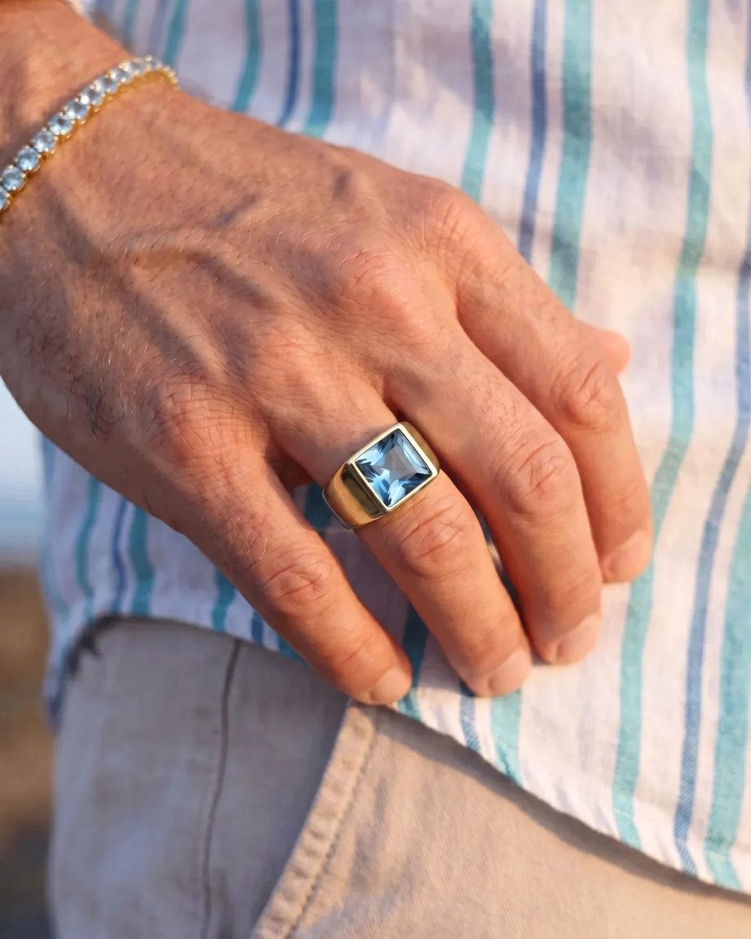 Bruce & Co Men’s Aqua Blue Zirconia Square Signet Ring, Gold-Tone