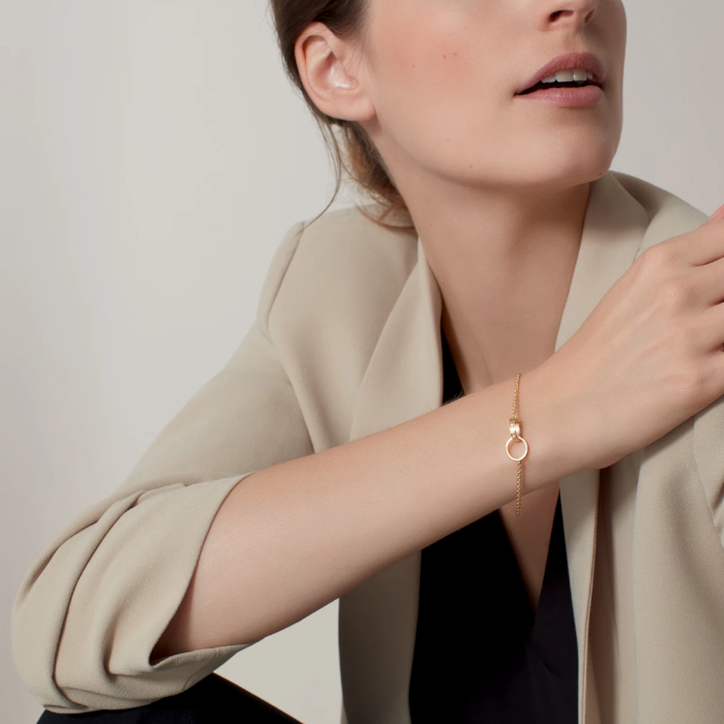 Bruce & Co Love – Interlocking Ring Chain Bracelet