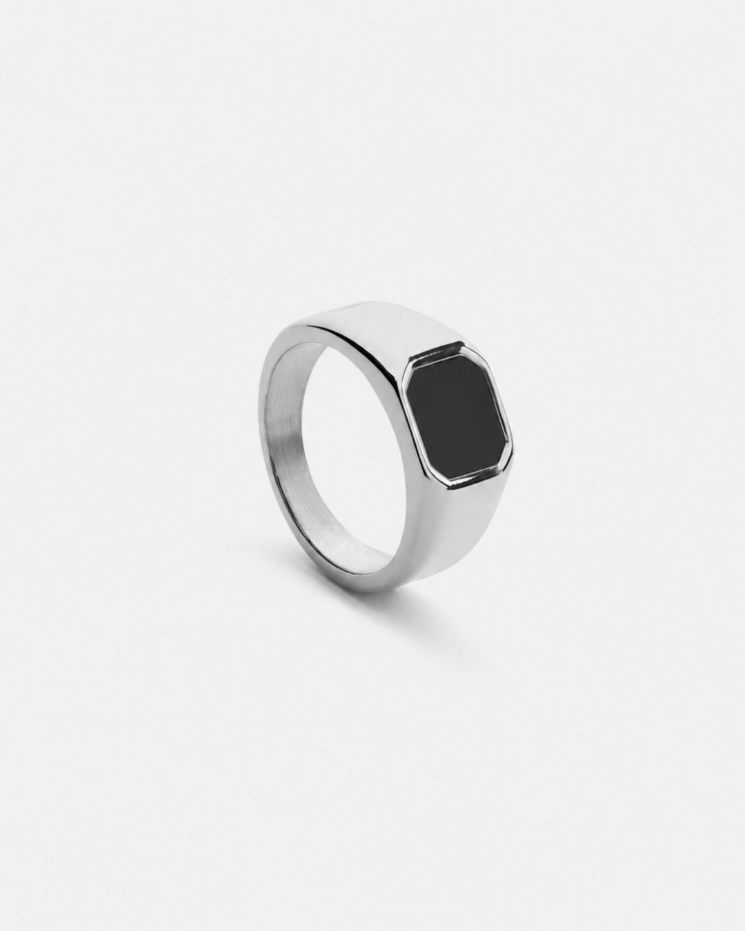 Bruce & Co Men’s Black Inlay Signet Ring, Silver-Plated Steel, US 7–13