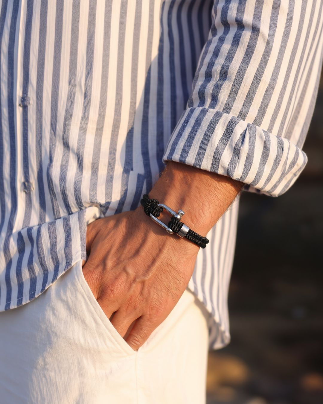 Bruce & Co Men’s Black Braided Nylon Rope Bracelet with Steel Shackle