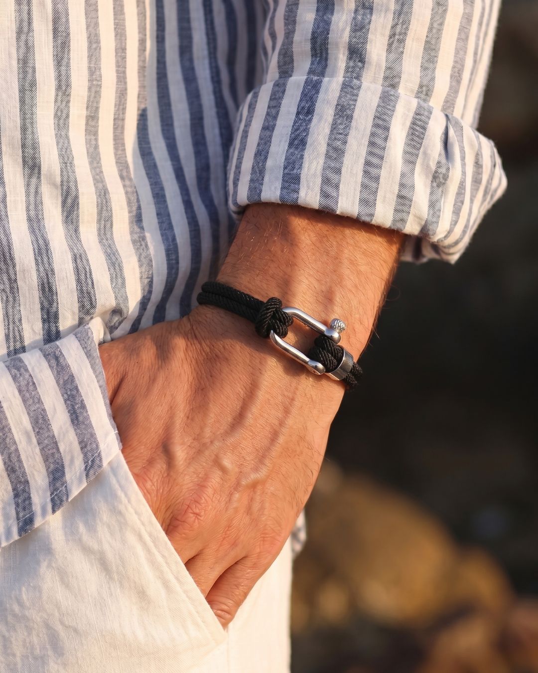 Bruce & Co Men’s Black Braided Nylon Rope Bracelet with Steel Shackle