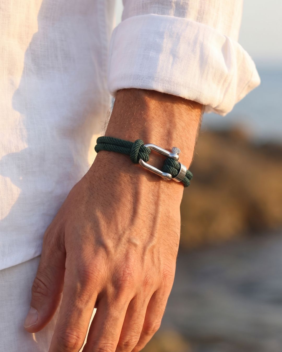 Bruce & Co Men’s Forest Green Braided Nylon Rope Bracelet with Steel Shackle