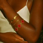 Bruce & Co Ibiza – Red Clover Nail and Screw Bracelet Set