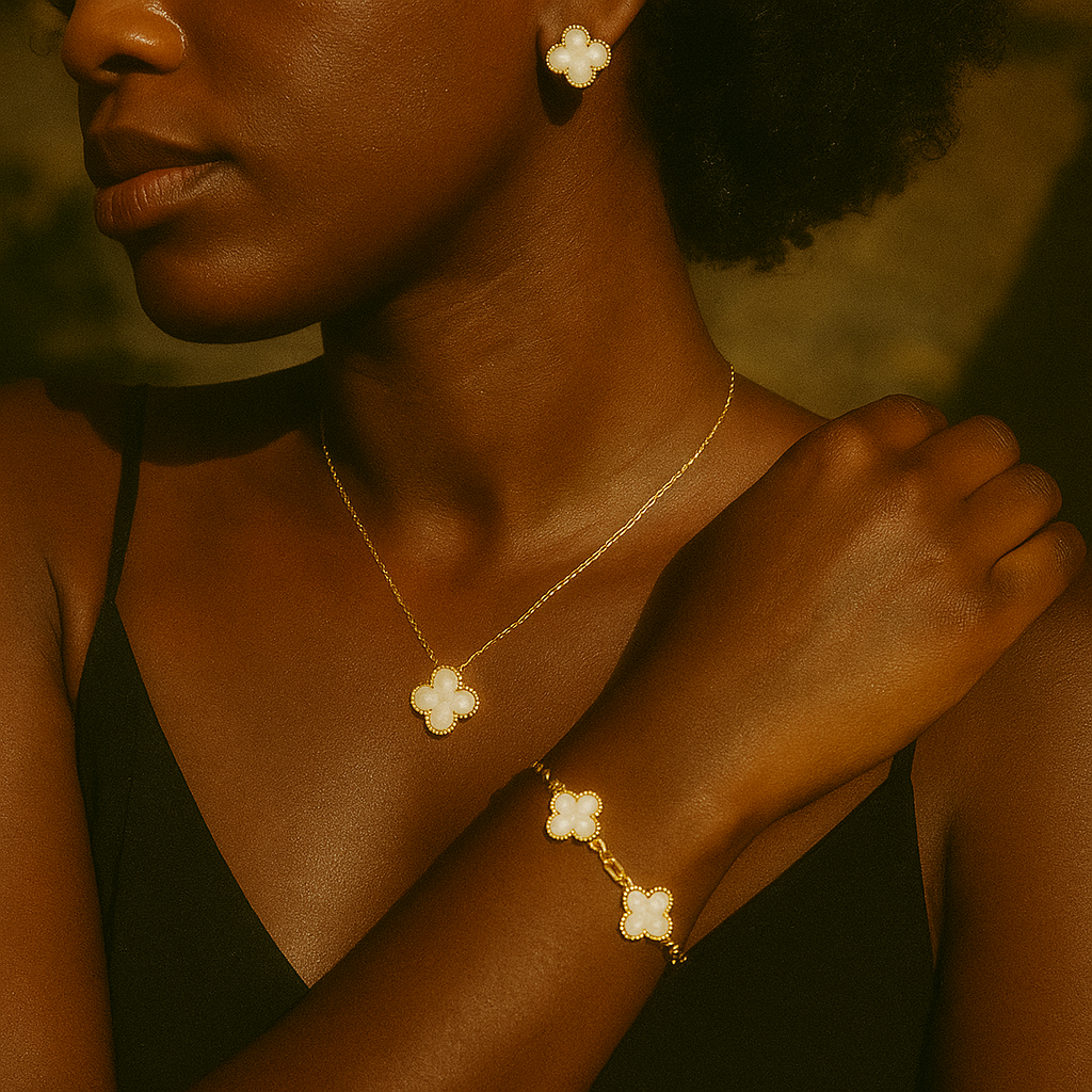 Bruce & Co Five Clover Chain Bracelet