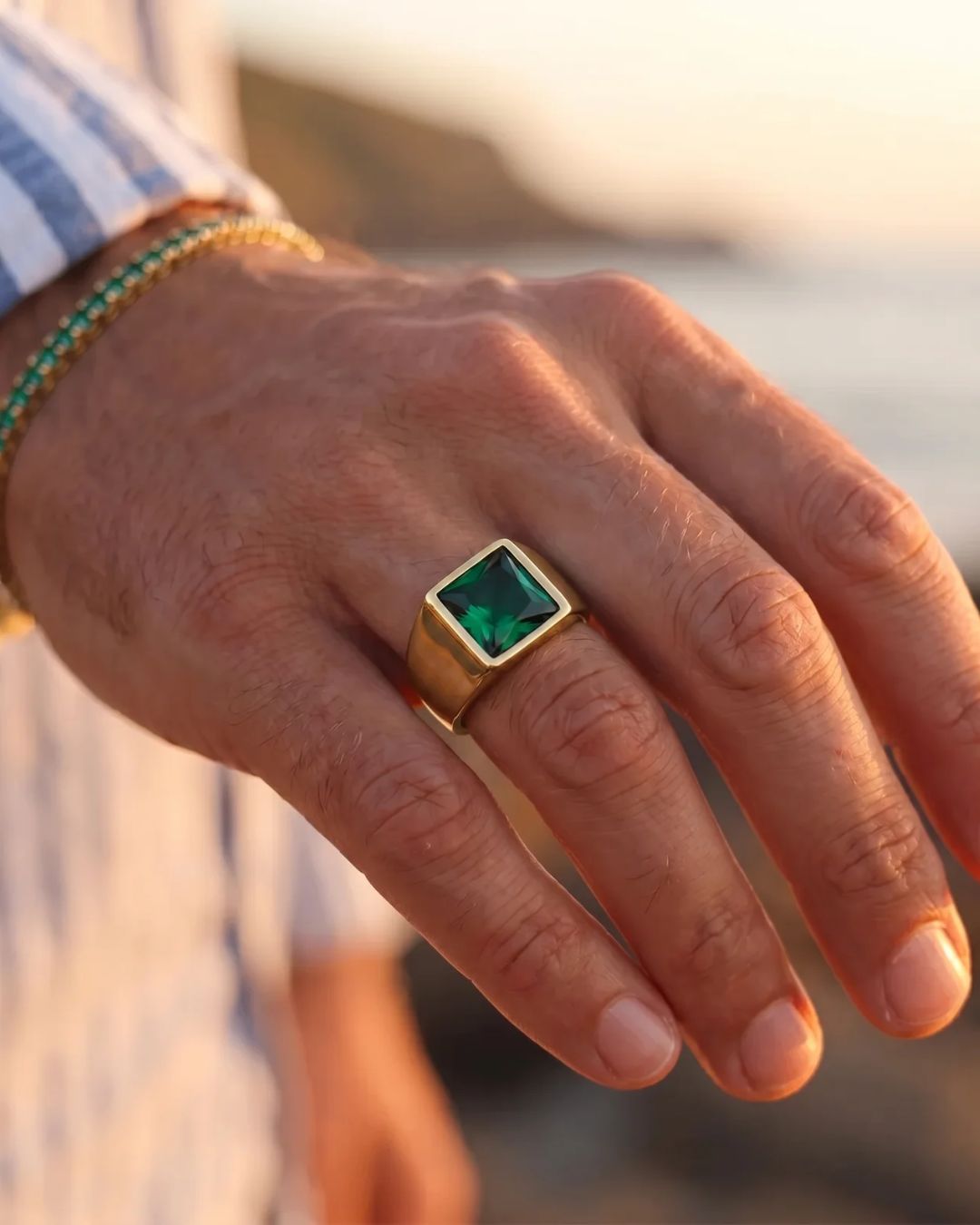 Bruce & Co Men’s Green Zirconia Square Signet Ring, Gold-Tone