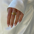 Bruce & Co Bold – Wide Ribbed Band Ring