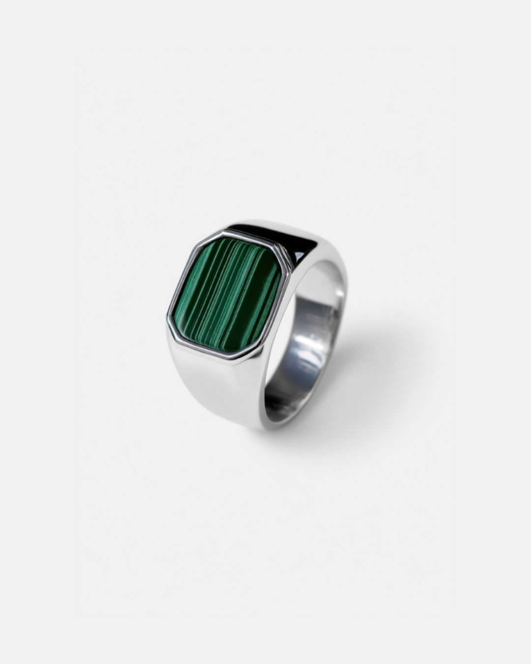 Bruce & Co Malachio – Men’s Green Malachite Signet Ring, Silver-Plated Steel