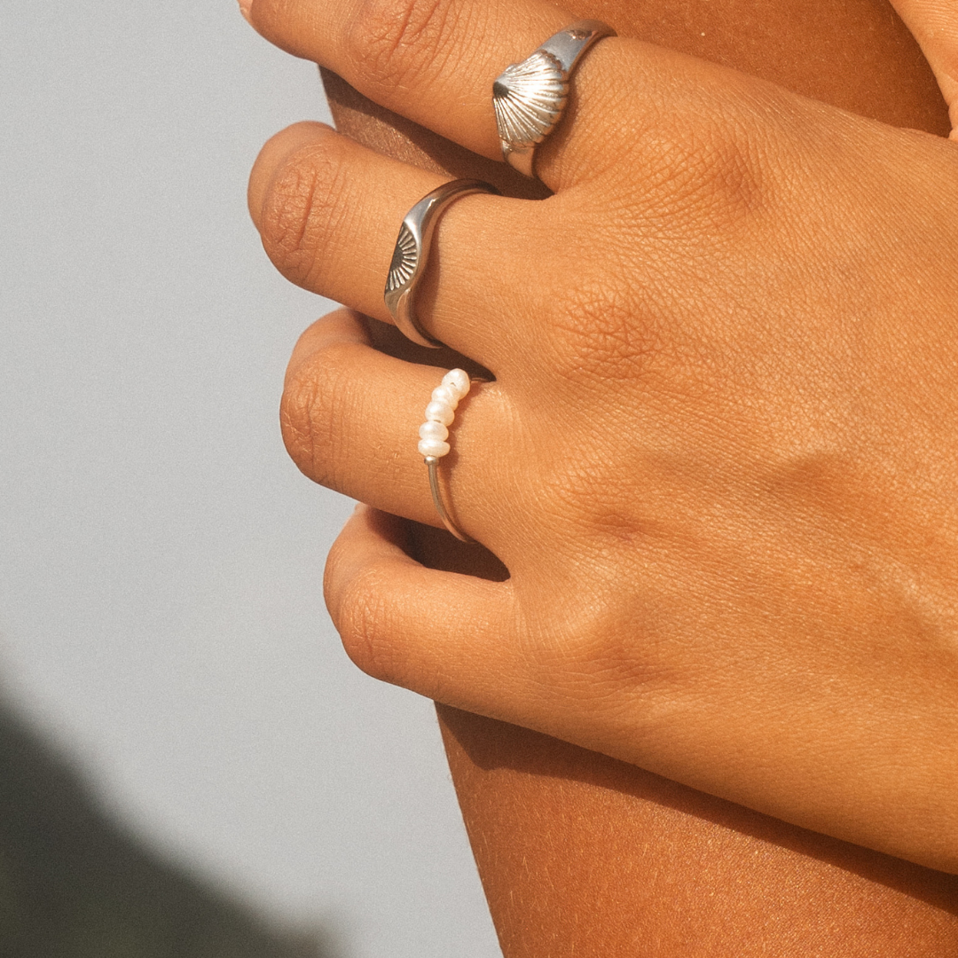 Bruce & Co Five Freshwater Pearl Ring, Steel