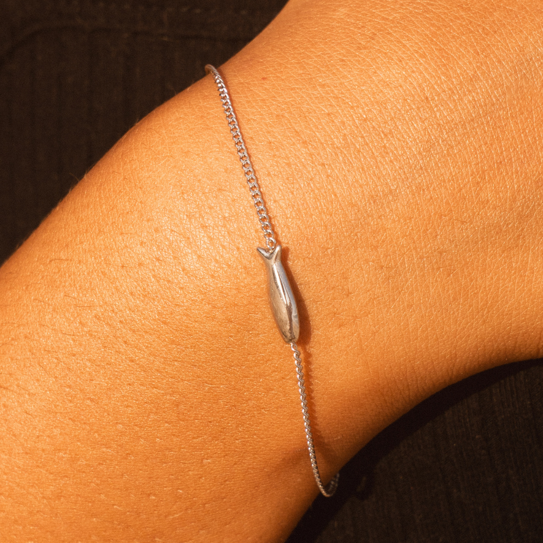 Bruce & Co Fish Charm Chain Bracelet, 15 cm, Steel
