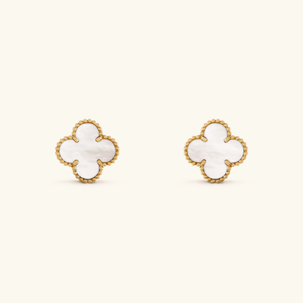Bruce & Co White Clover Necklace Bracelet Earrings Set