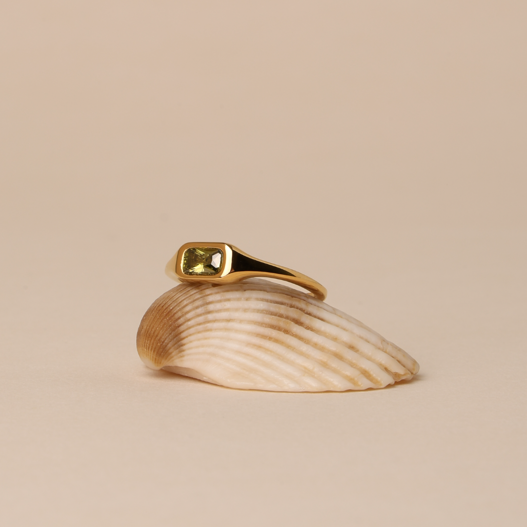 Bruce & Co Laguna – Green Rectangular Zircon Ring