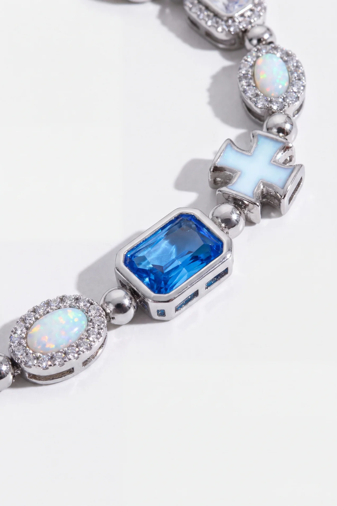 Bruce & Co Royal Azure – Men’s Blue and Clear Mosaic Necklace, 6 mm, Silver-Tone