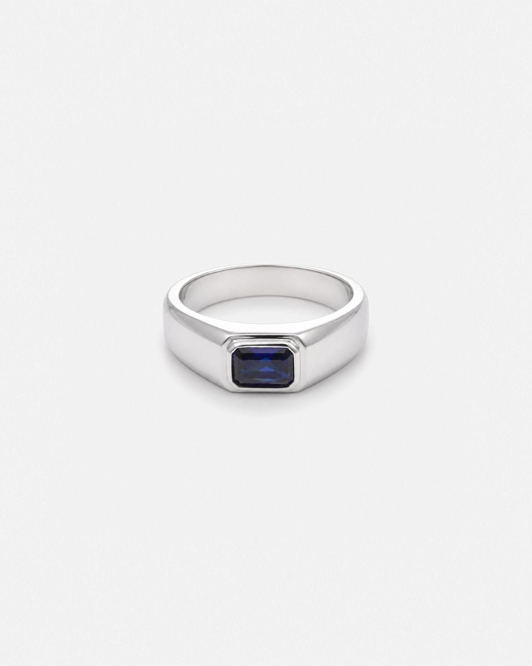 Bruce & Co Men’s 1 Carat Lab-Grown Sapphire Signet Ring in 925 Sterling Silver