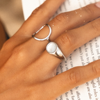 Bruce & Co Round Mother-of-Pearl Signet Ring