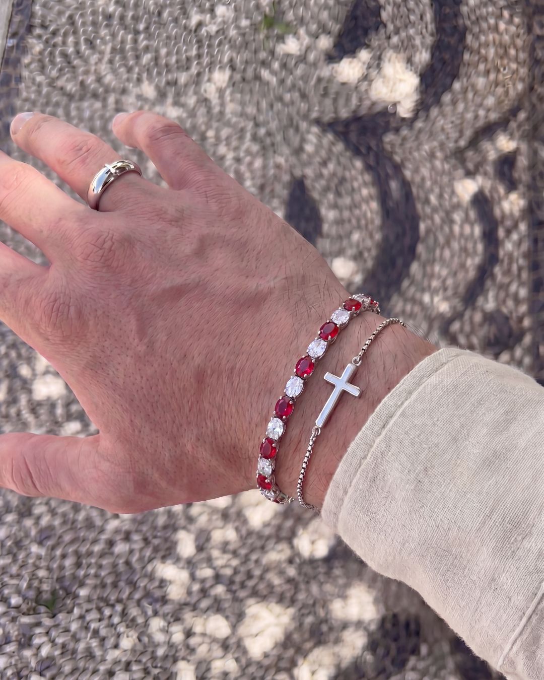 Bruce & Co Zafiro – Red and Clear Oval Zirconia Bracelet, Adjustable