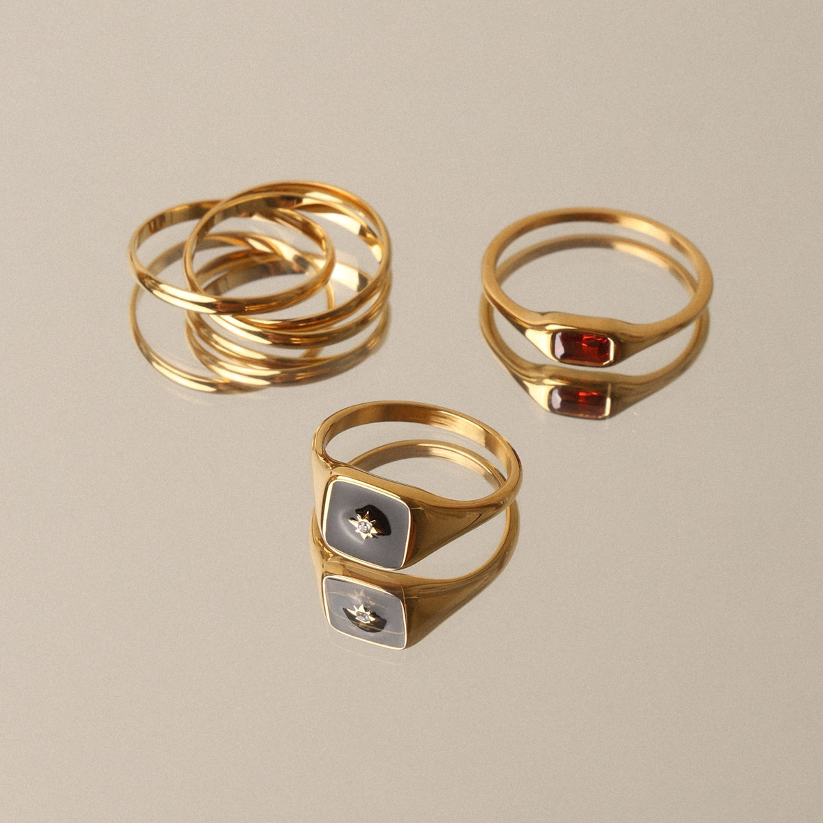 Bruce & Co Eclipse – Black Enamel Star Signet Ring
