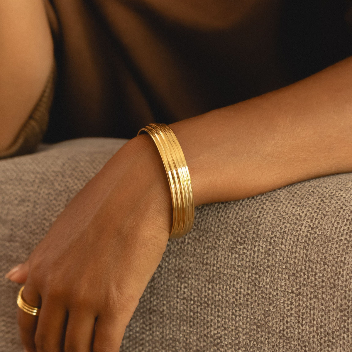 Bruce & Co Linea – Layered Cuff Bracelet, 13 mm, 18K Gold PVD Steel