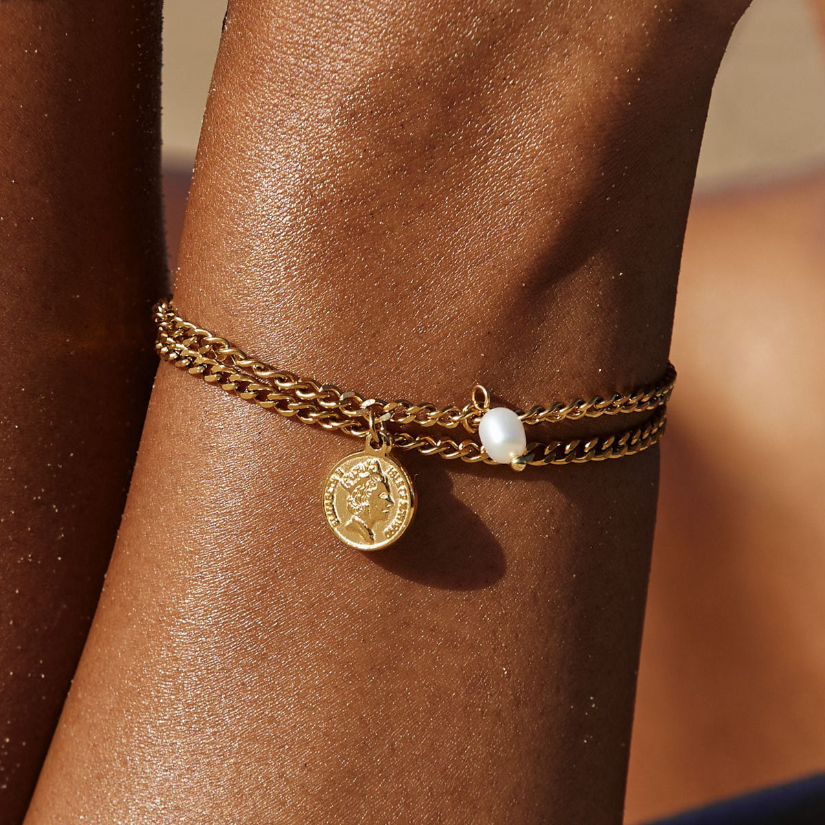 Bruce & Co Señora – Double Chain Coin and Freshwater Pearl Bracelet