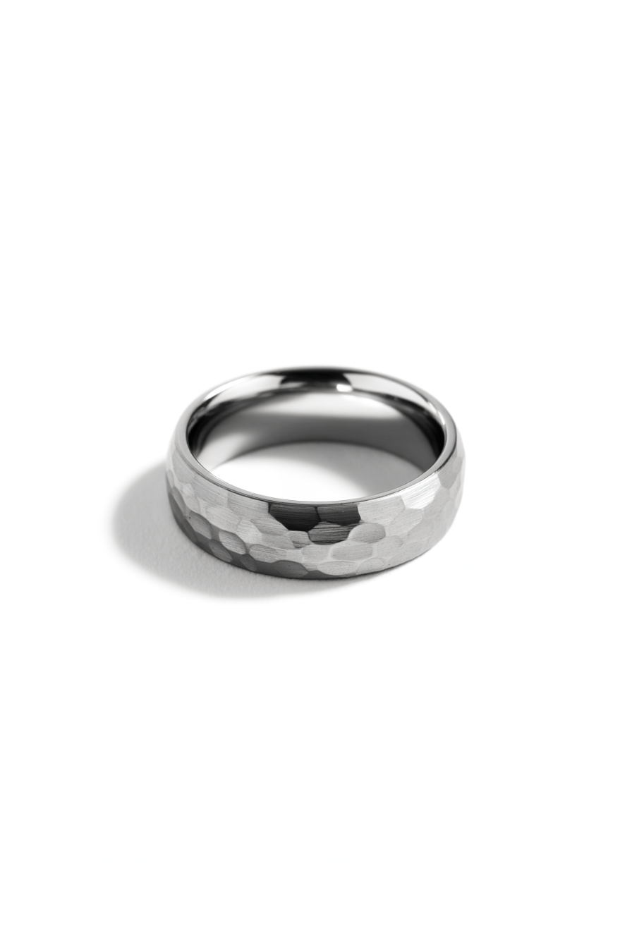Bruce & Co Men’s Hammered Tungsten Carbide Band Ring, 6 mm