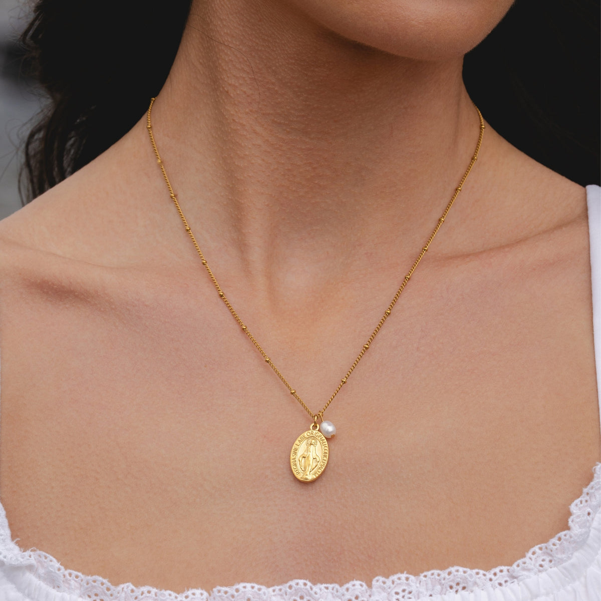 Bruce & Co Faith – Oval Devotional Medal and Pearl Necklace