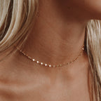 Bruce & Co Dainty – Fine Metal Station Choker, 39 cm