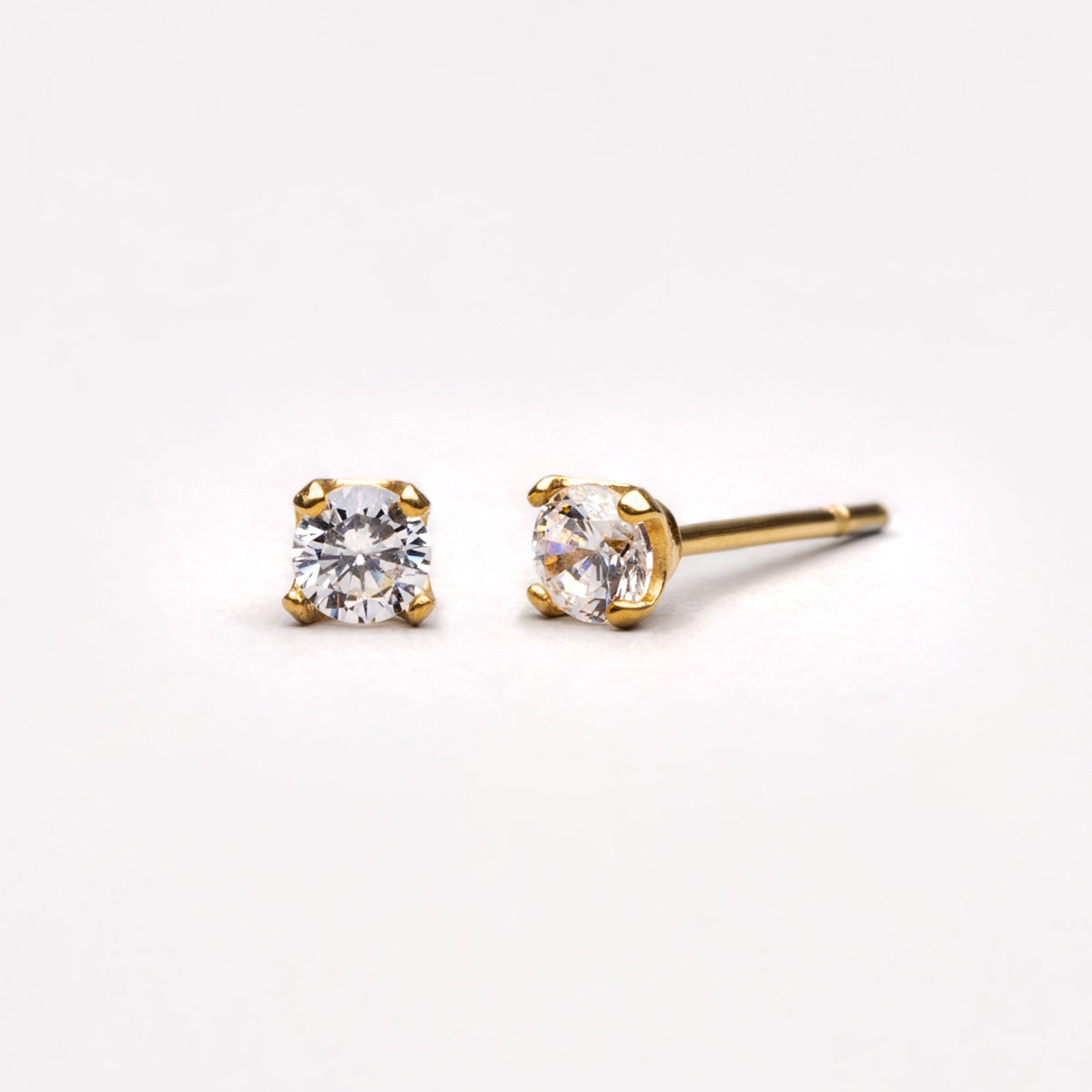 Bruce & Co Round Zircon Stud Earrings, 3.2 mm