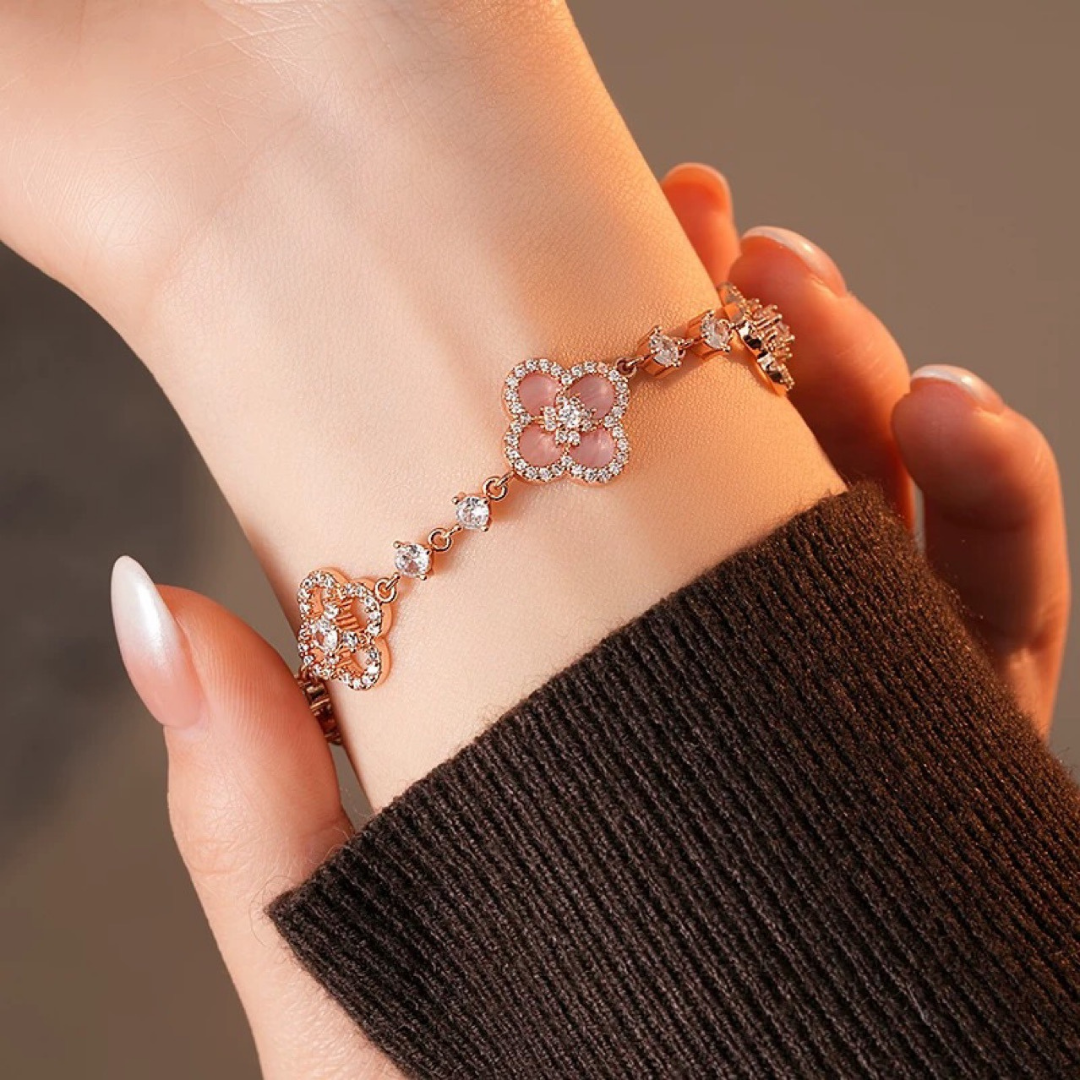 Bruce & Co Sakura Clover – Flower Slider Bracelet