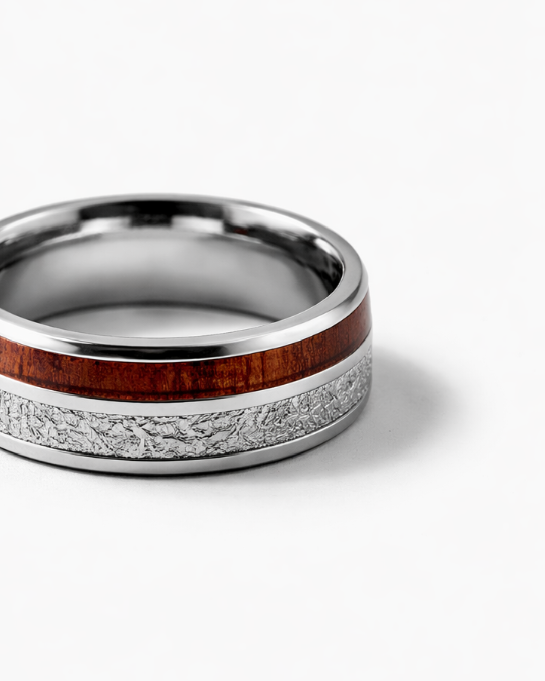Bruce & Co Men’s 8 mm Tungsten Carbide Band Ring with Acacia Wood Inlay