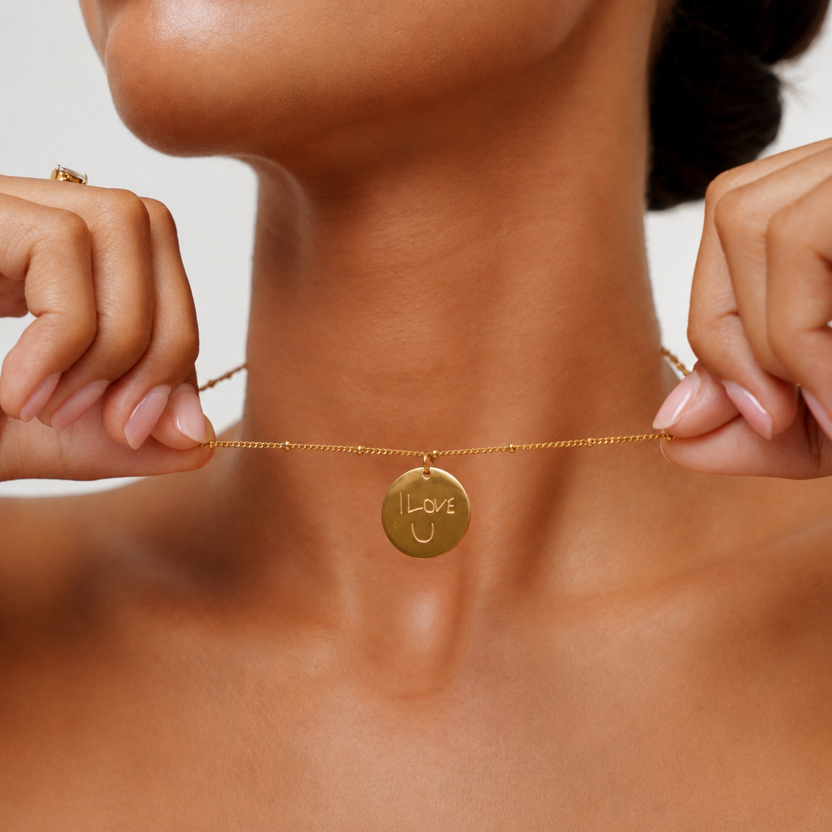 Bruce & Co Drawing Disc Necklace