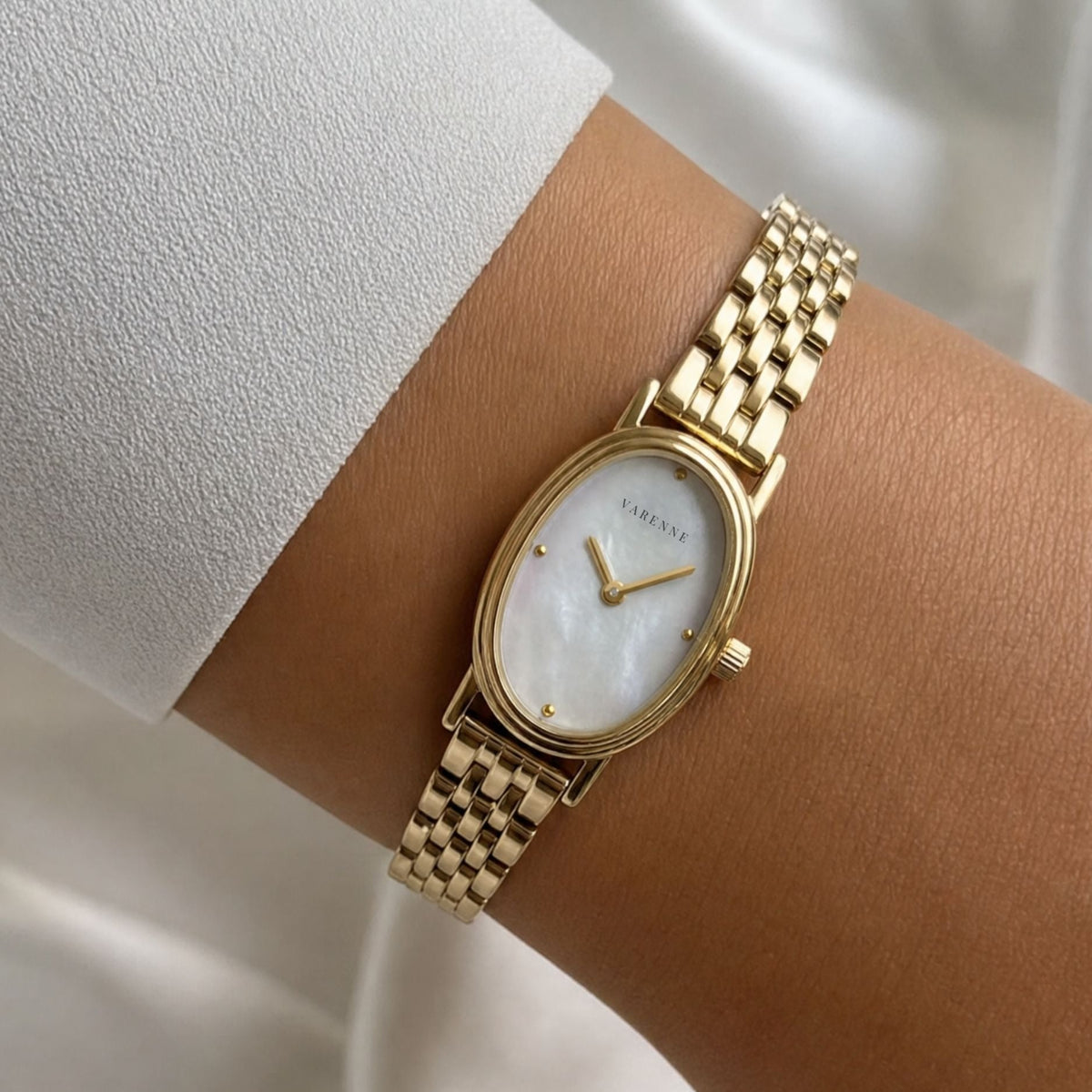 Bruce & Co Aurea – Oval Mother-of-Pearl Quartz Watch