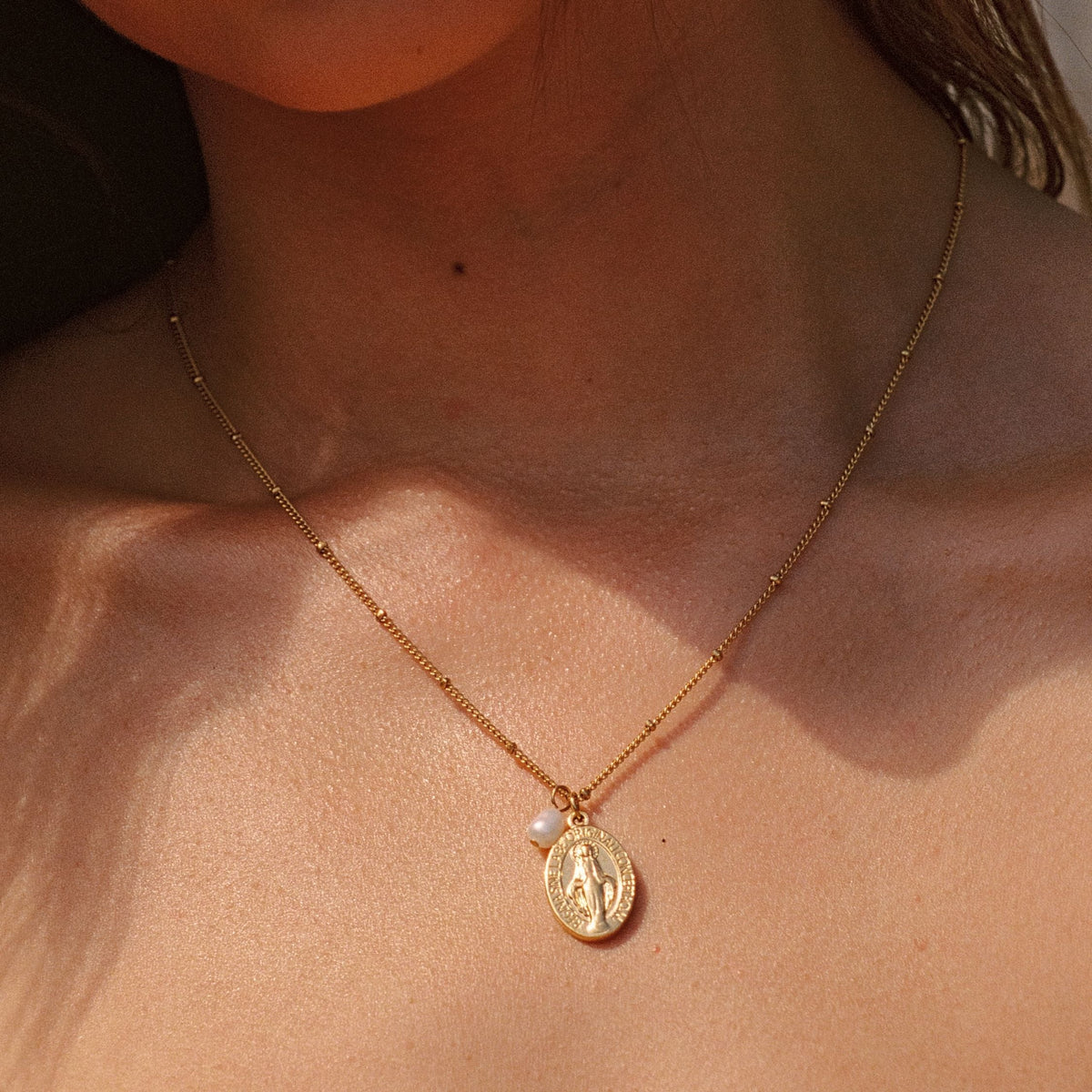 Bruce & Co Faith – Oval Devotional Medal and Pearl Necklace