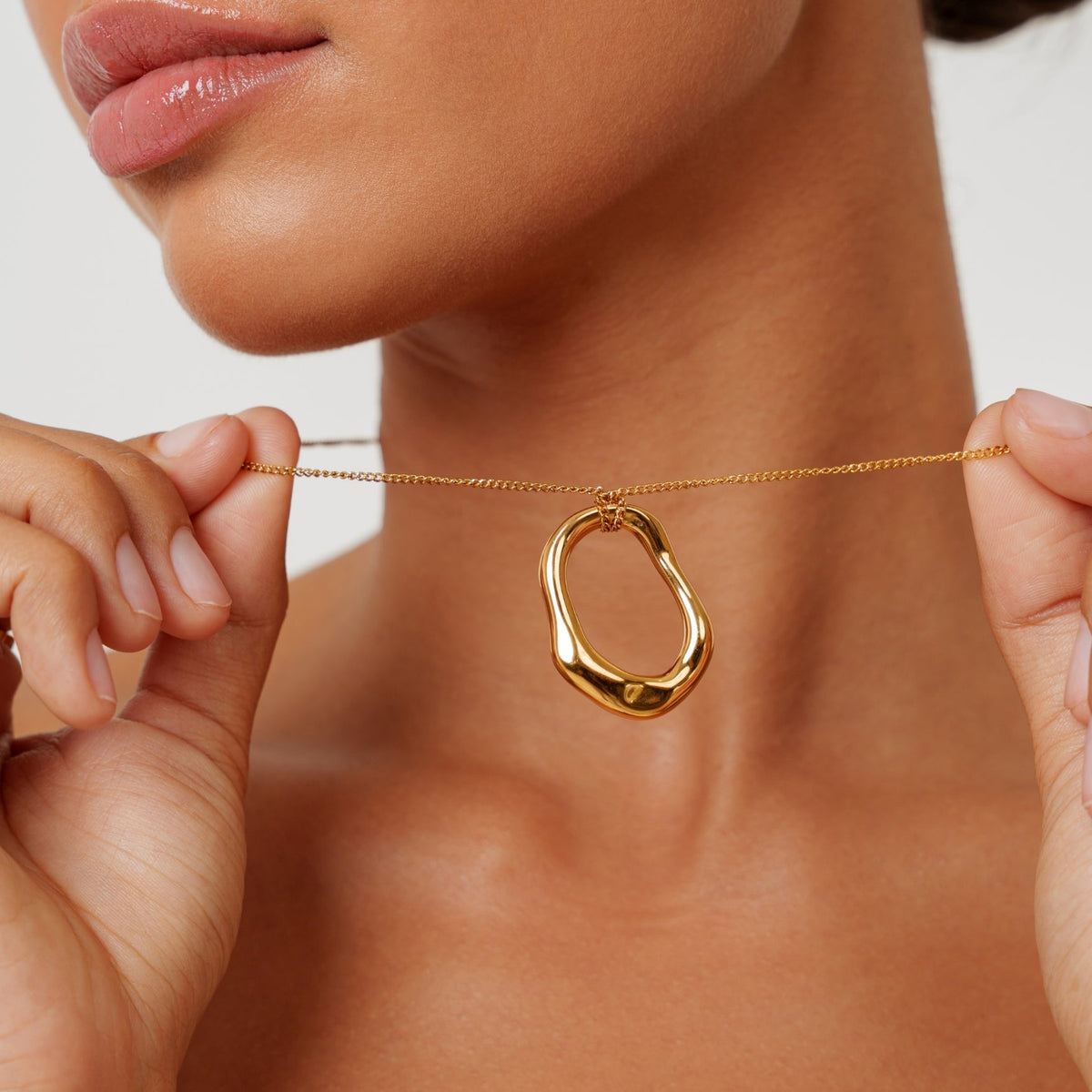 Bruce & Co Solstice – Organic Oval Pendant Necklace, Gold PVD Steel