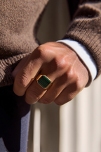 Bruce & Co Malachio – Men’s Green Malachite Signet Ring, Gold-Plated Steel