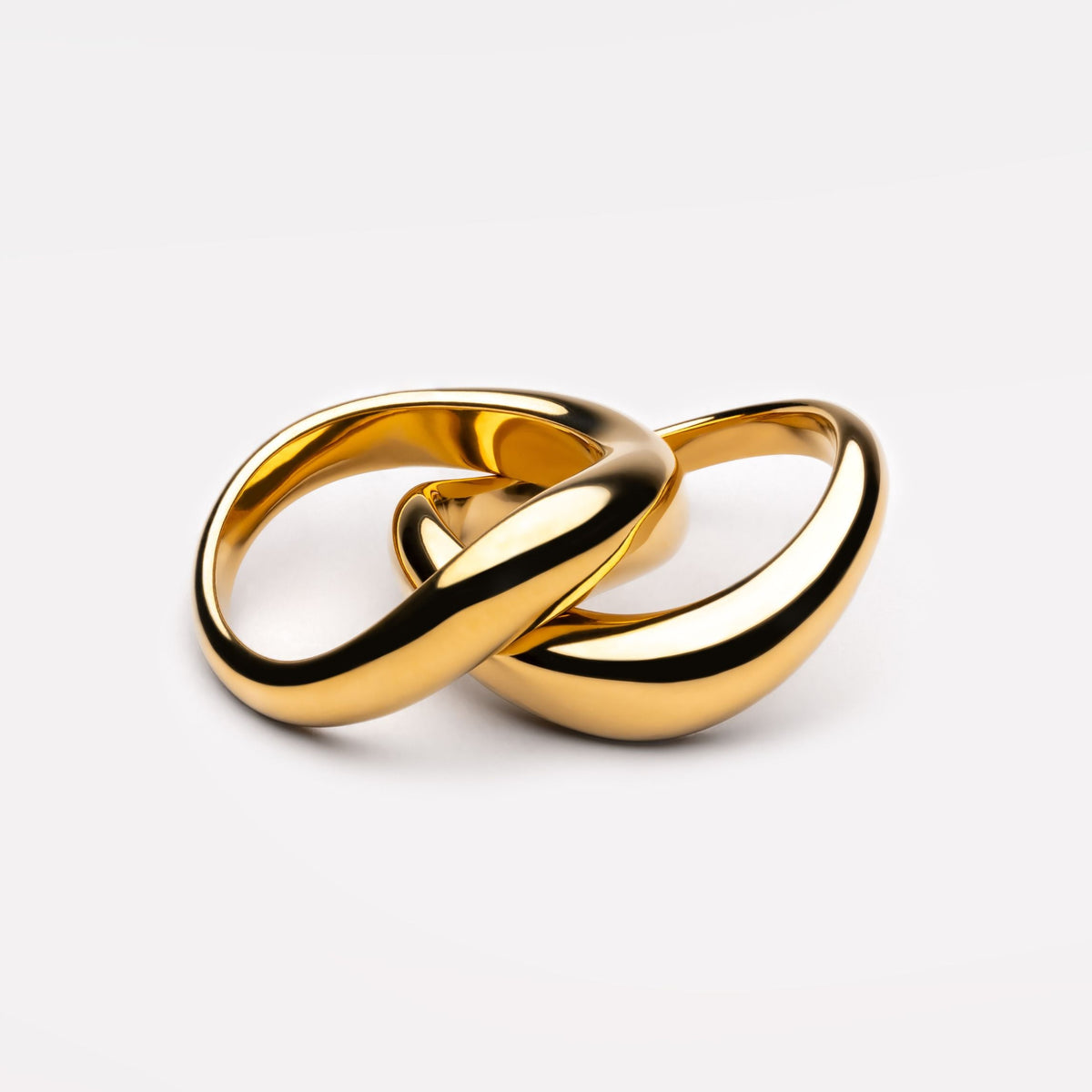 Bruce & Co Double Trouble – Two Sculpted Wave Rings Set