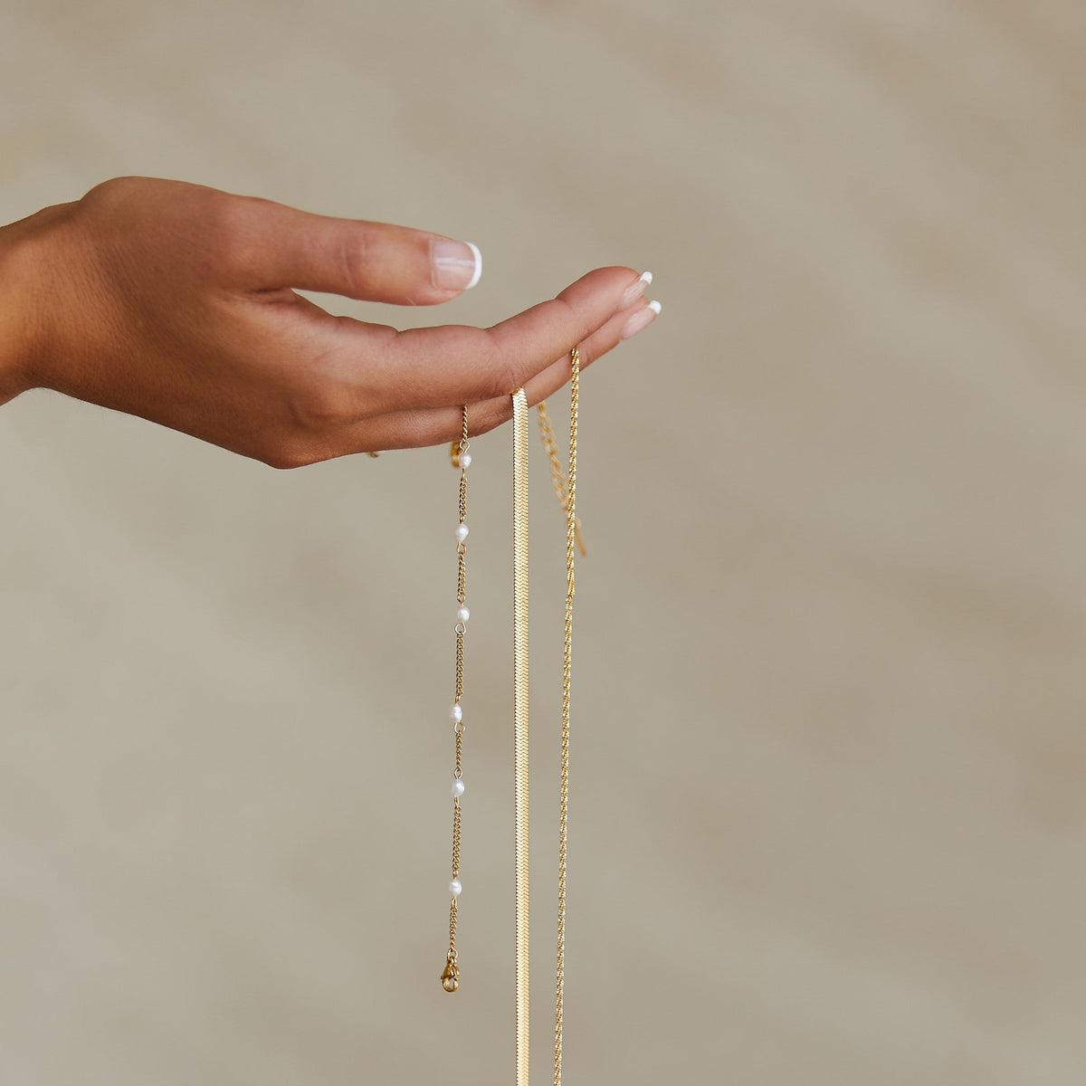 Bruce & Co Lovina – Freshwater Pearl Station Bracelet, 16 cm