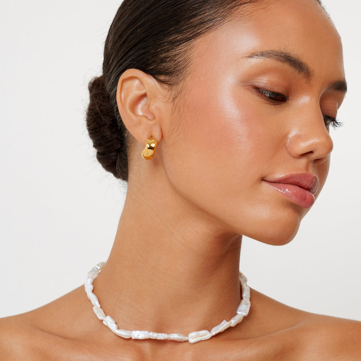 Bruce & Co Molten – Sculpted Open Hoop Earrings, 16 mm