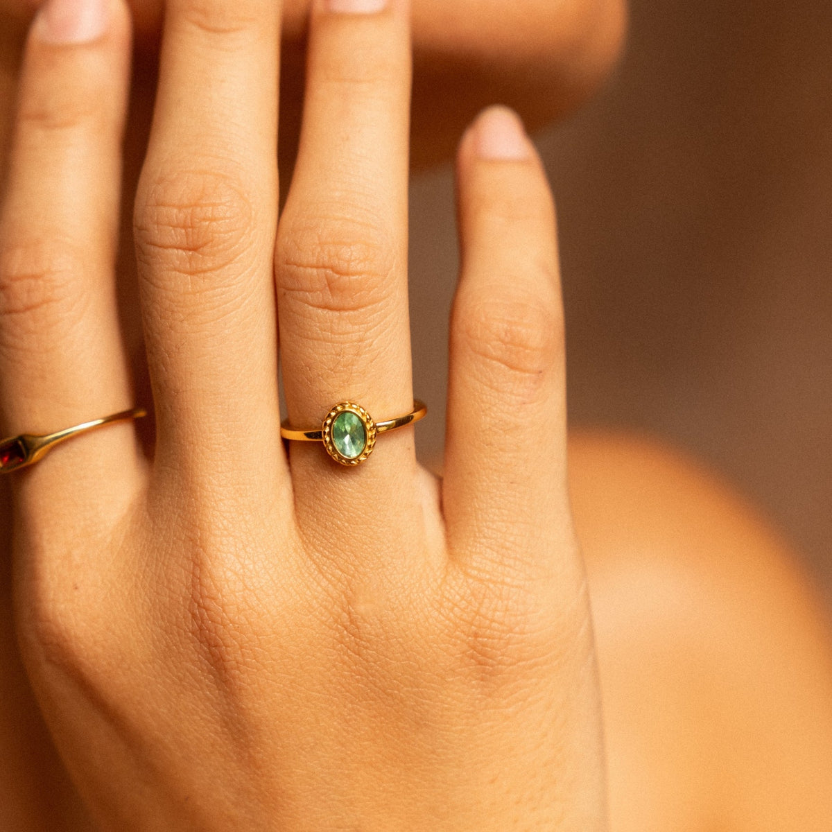 Bruce & Co Olivia – Green Glass Oval Ring, Gold PVD Steel