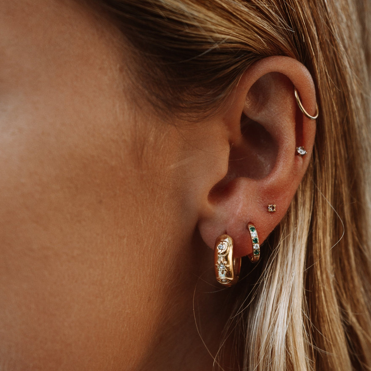 Bruce & Co Oasis – Green Crystal Hoop Earrings, 12 mm