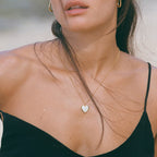 Bruce & Co Love – Mother-of-Pearl Heart Necklace, 45 cm