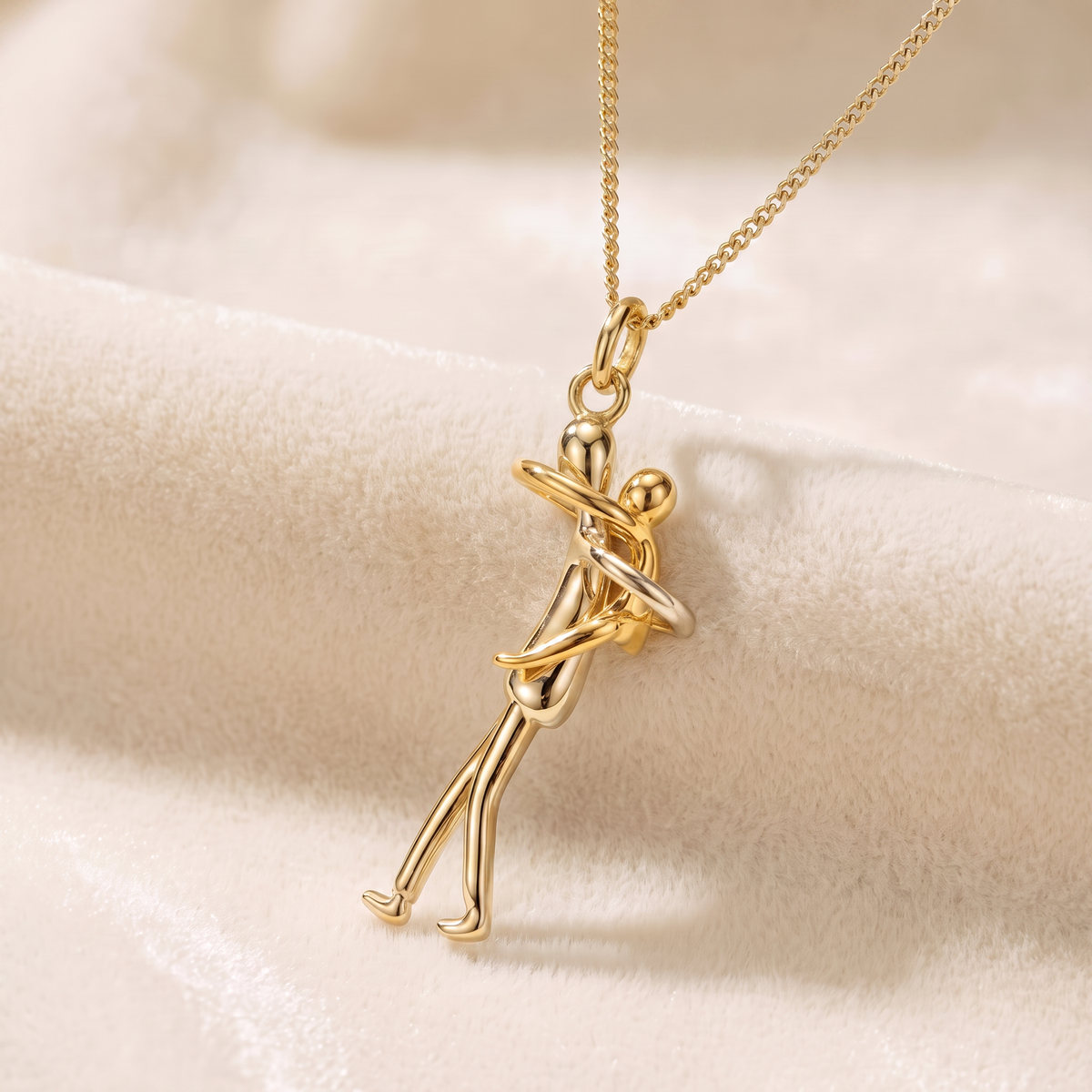 Bruce & Co Embrace – Hugging Figures Pendant Necklace