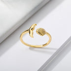 Bruce & Co Island – Adjustable Shell and Whale Tail Ring