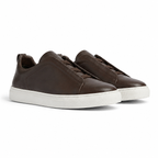 Bruce & Co Norvane dark brown laceless low-top sneakers main three-quarter view on pure white