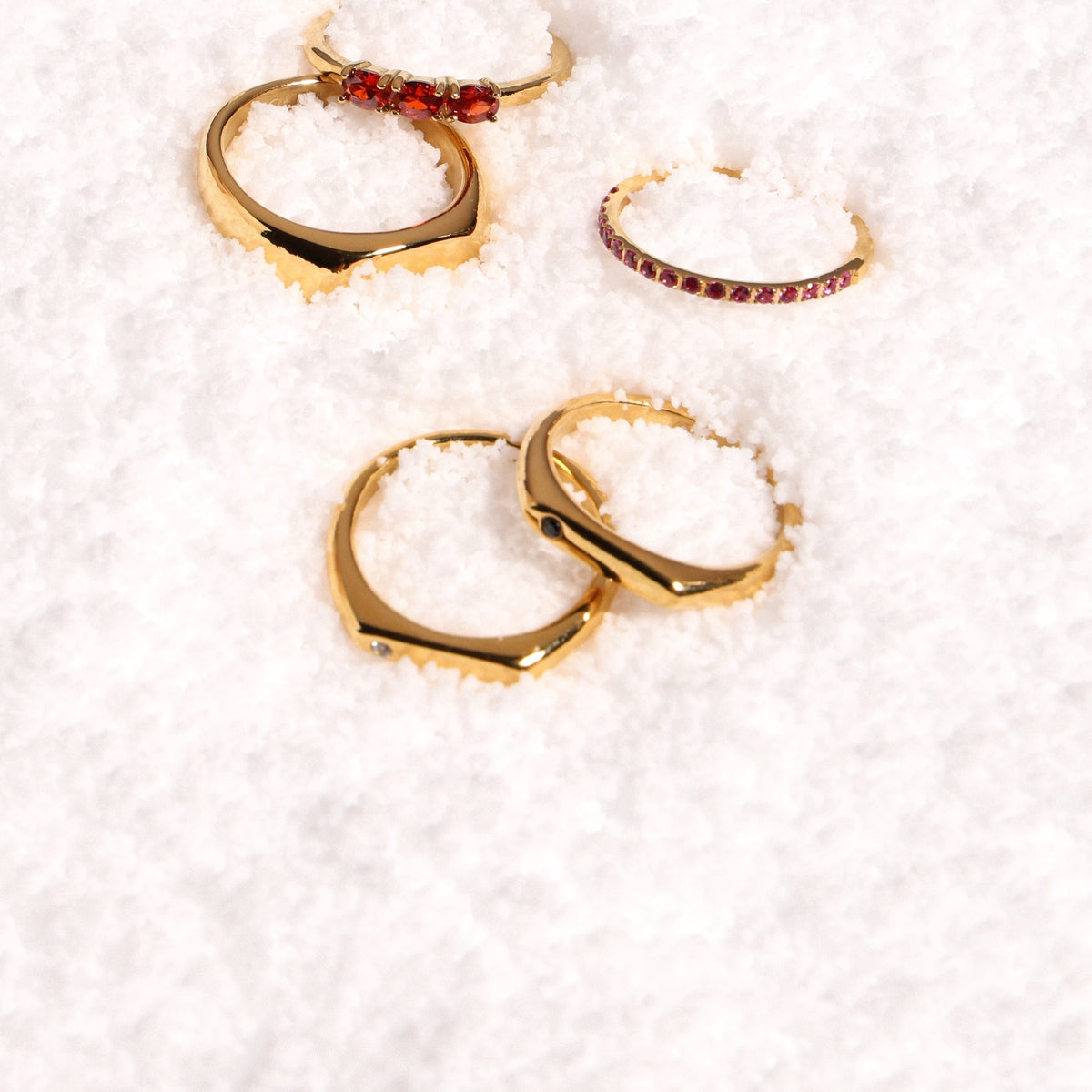 Bruce & Co Best Friends – Black and White Zircon Rings Set
