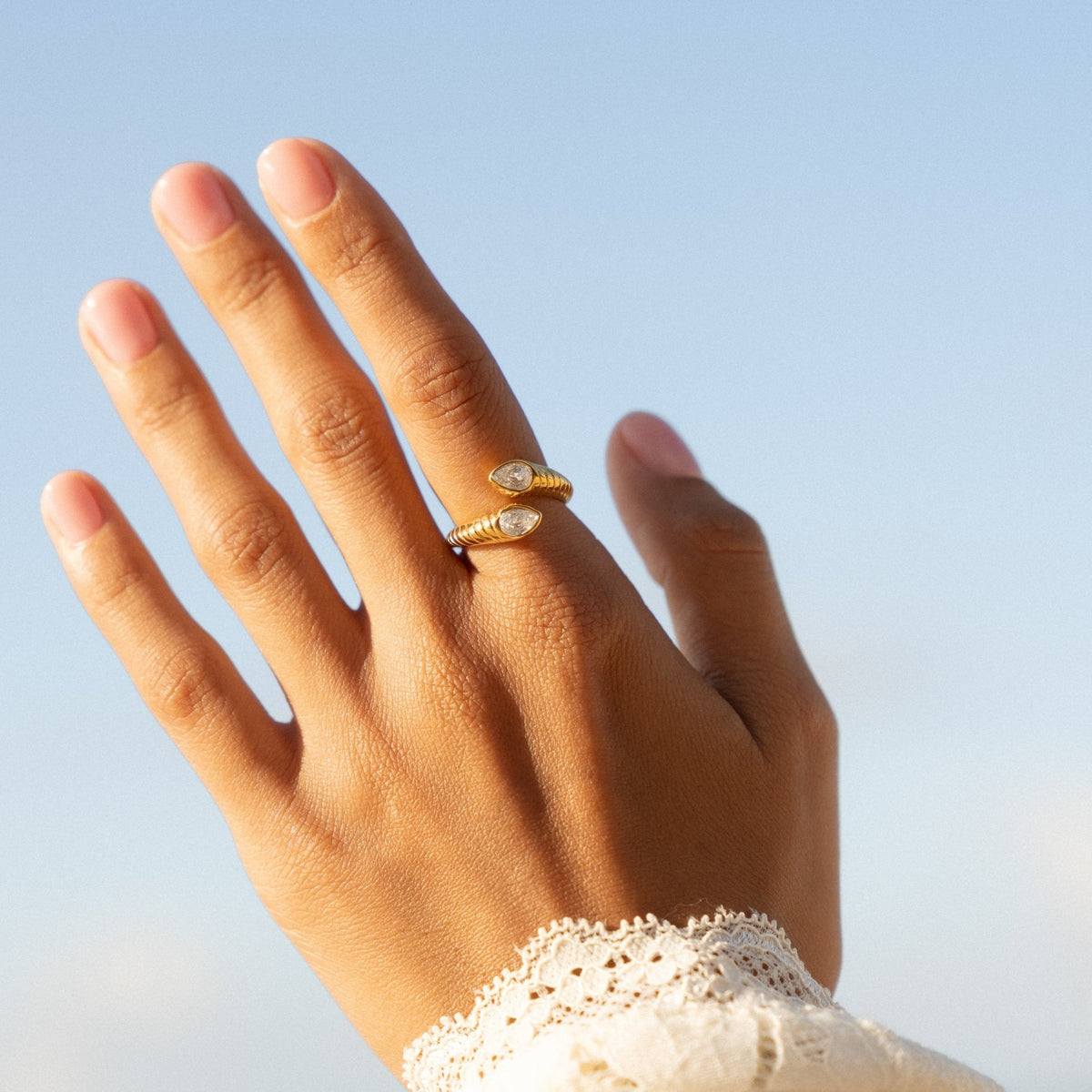 Bruce & Co Naya – Two Pear Zircon Open Ring, Steel