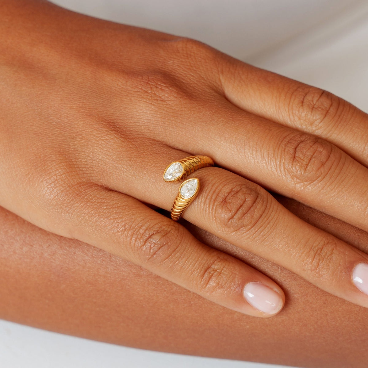 Bruce & Co Naya – Two Pear Zircon Open Ring, Steel