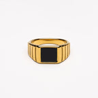 Bruce & Co Kaya – Black Onyx Ribbed Signet Ring