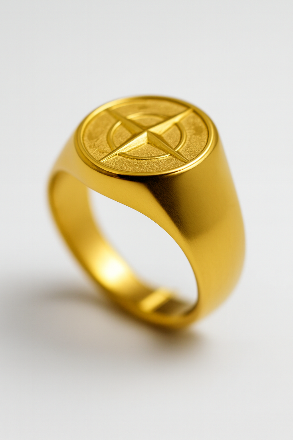Bruce & Co Men’s Compass Signet Ring, Gold PVD Finish, US 7–12
